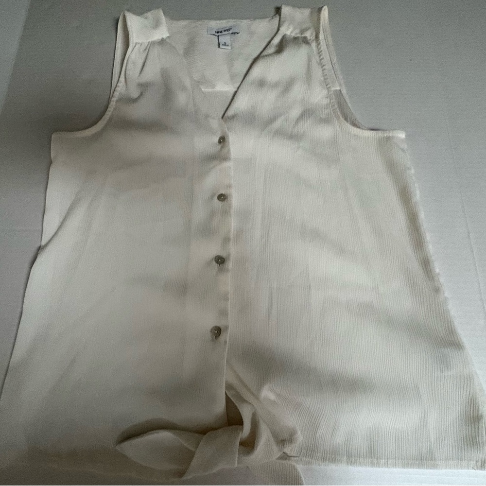 Nine West white Button Tie front Small Sleeveless Blouse